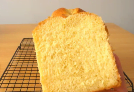 如蛋糕般柔软，重黄油吐司的制作方法，在家就能轻松做